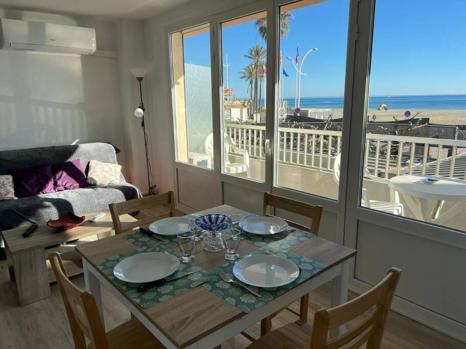 Le Carrousel - Apt Vue Mer - Plage A 10 M - Clim - Wifi Canet-en-Roussillon Eksteriør billede