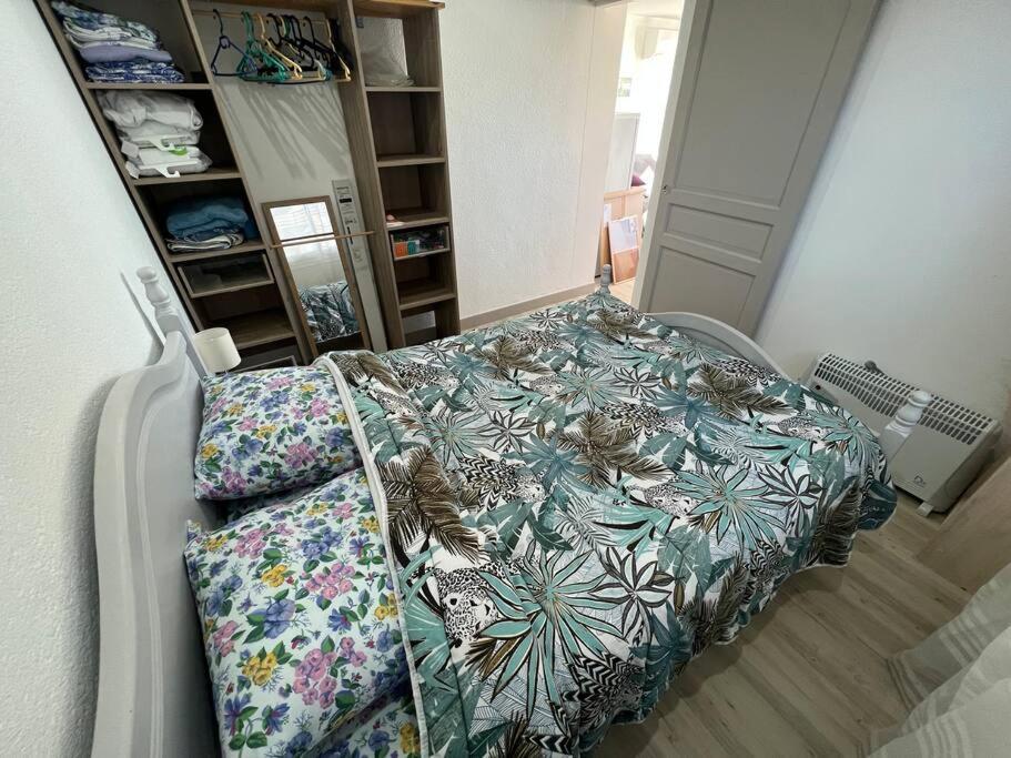 Le Carrousel - Apt Vue Mer - Plage A 10 M - Clim - Wifi Canet-en-Roussillon Eksteriør billede
